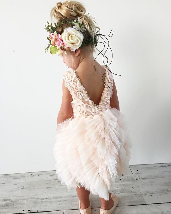 don't forget about little princess - flower girl, this cute bride-in-training.