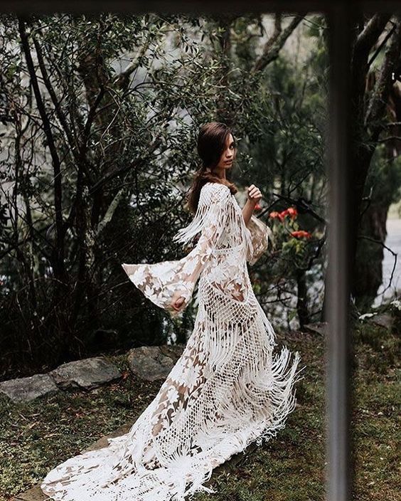 20 Stylish Fringe Wedding Dresses for Bohemian Brides