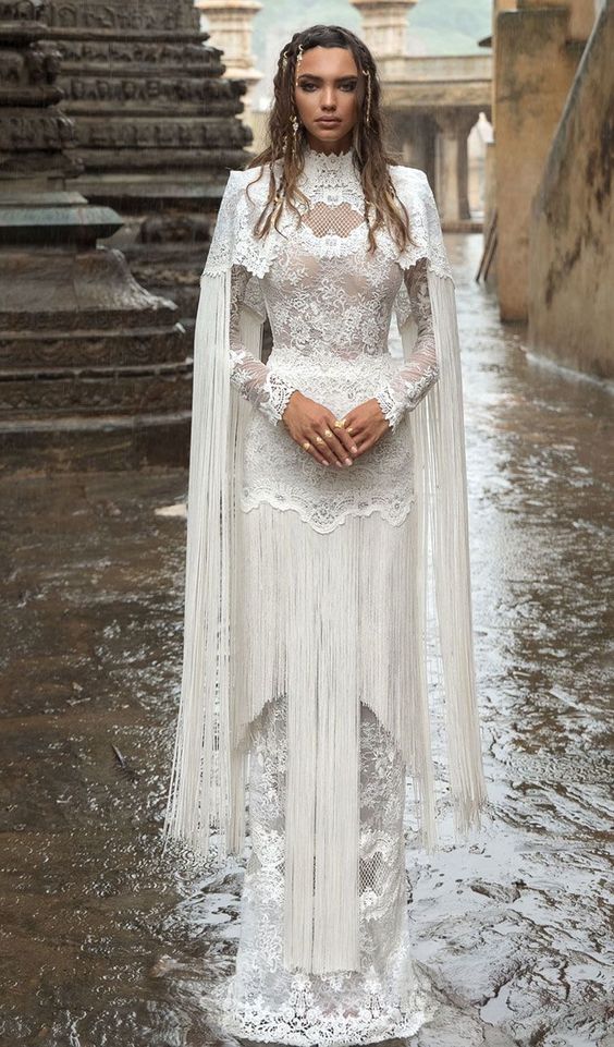 20 Stylish Fringe Wedding Dresses for Bohemian Brides