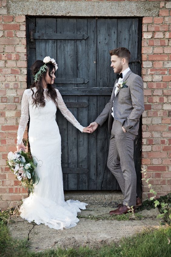 20 Must-have Sweet Wedding Photos with Your Groom