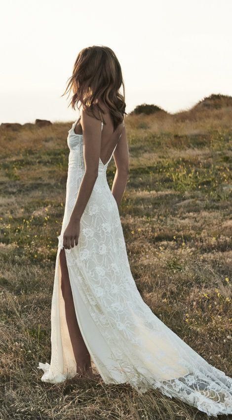  20 Reasons to Love Beach Wedding Dresses 