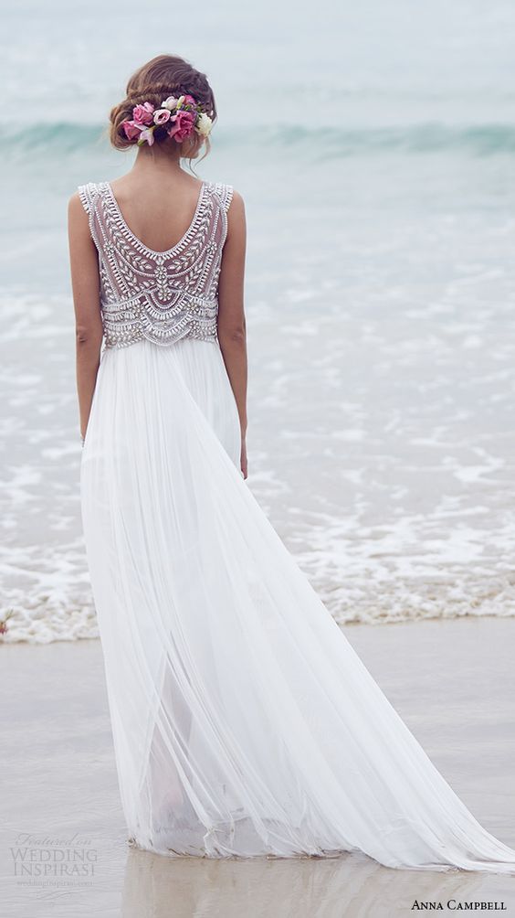  20 Reasons to Love Beach Wedding Dresses 