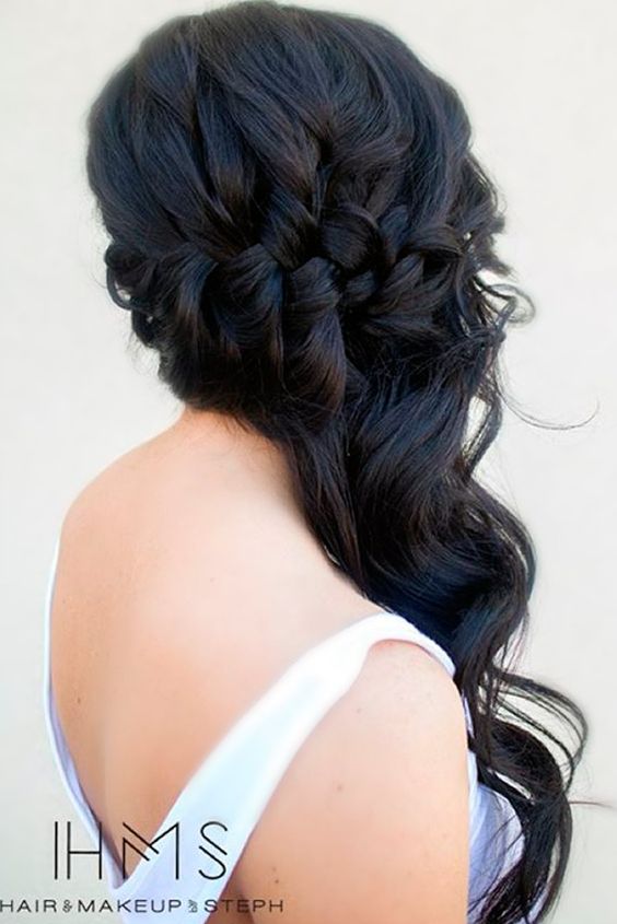  Are you looking for hairstyles for prom? 