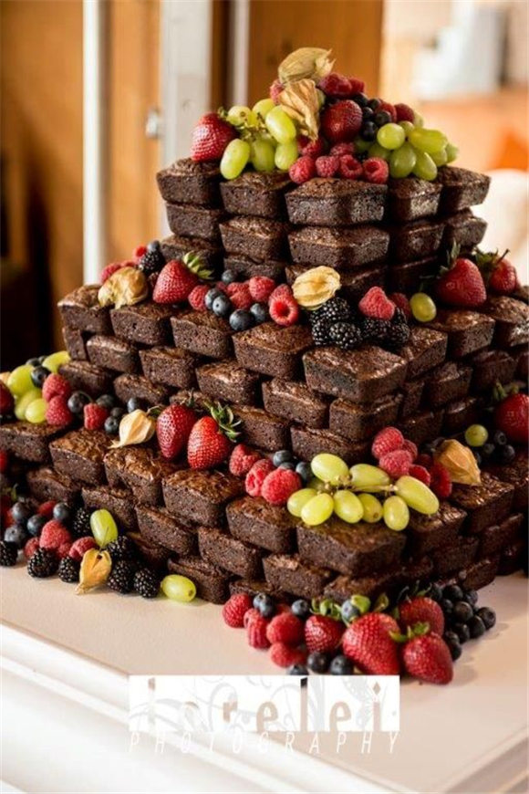 Brownie Wedding Cake - A tower