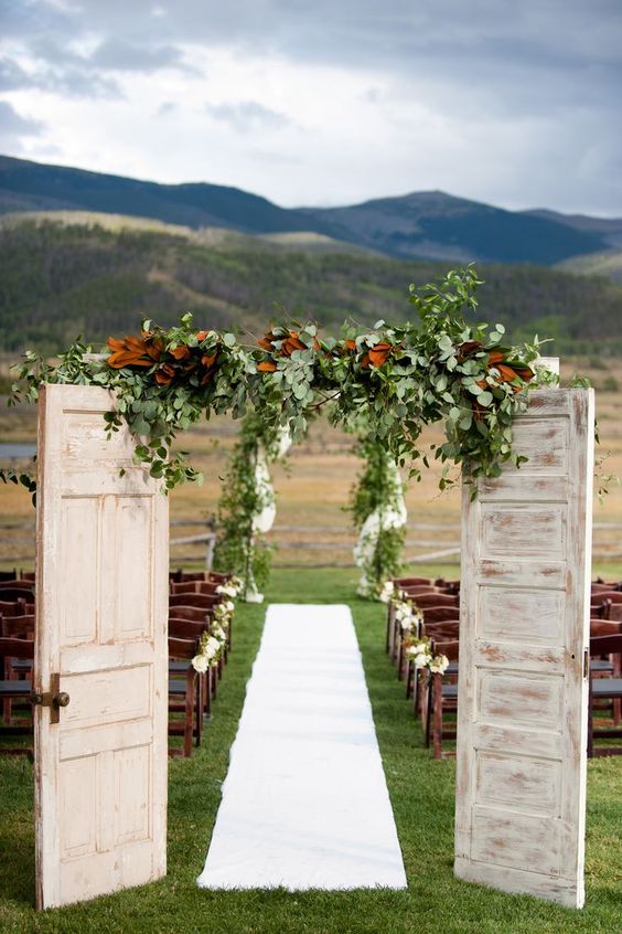 Outdoor wedding arch ideas