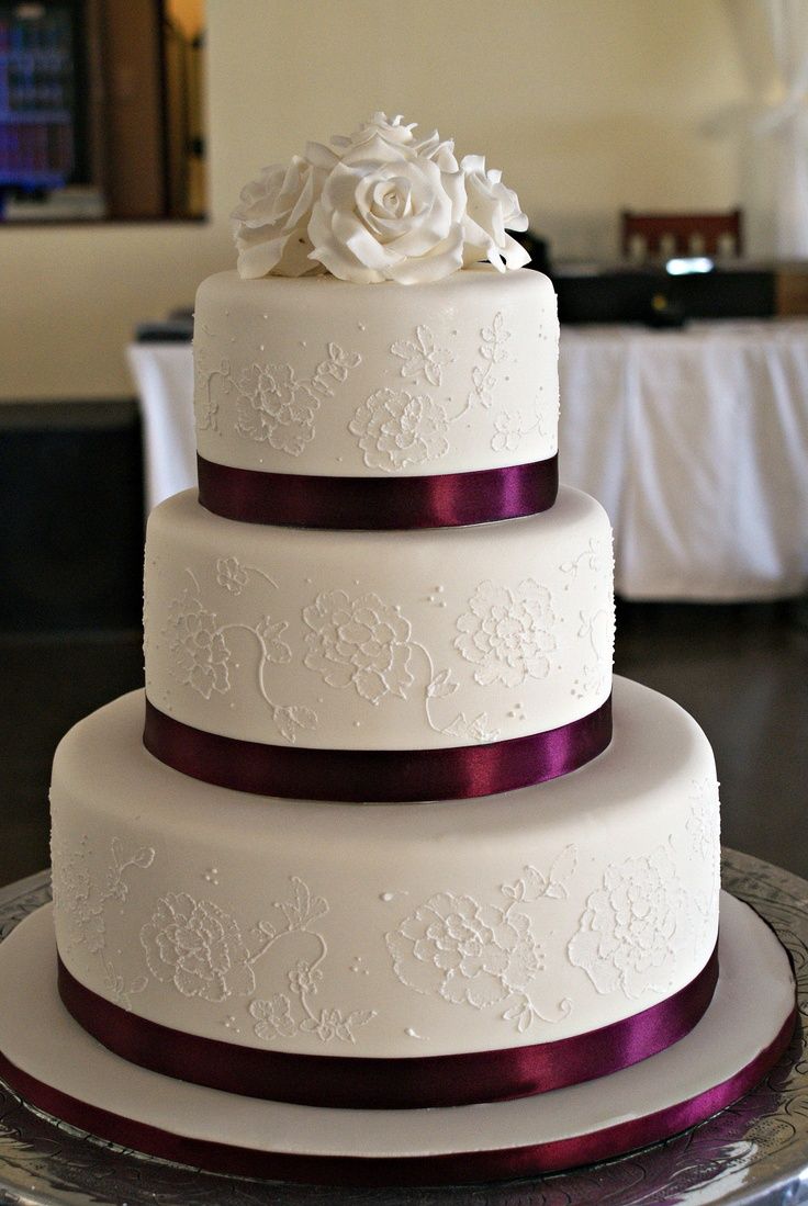 Burgundy Wedding Cakes On Your Big Day