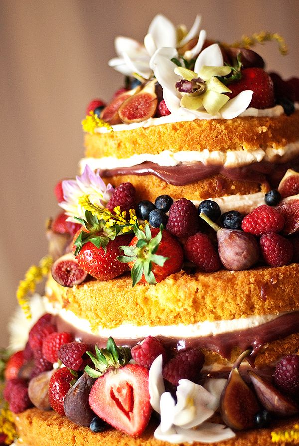 Non-Traditional Wedding Cakes You Will Love
