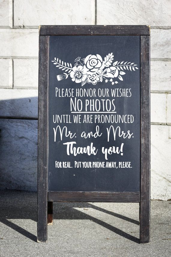 Awesome DIY Wedding Signs That Are in Style