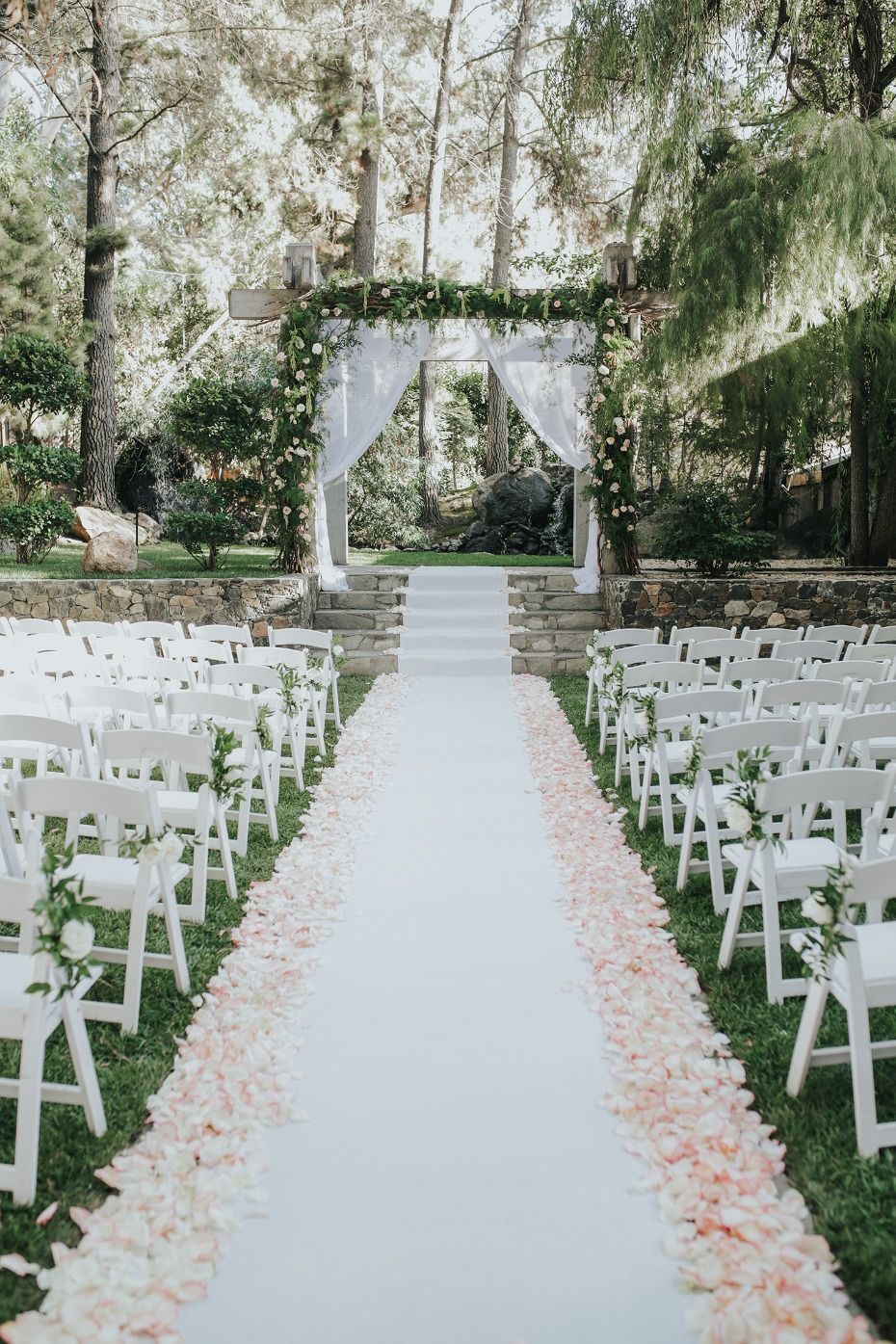 34 Stylish Outdoor Wedding Aisle Décor Ideas - ChicWedd