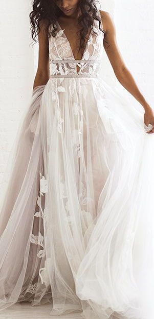 Tempting Bohemian Wedding Dresses You Can’t Say No to