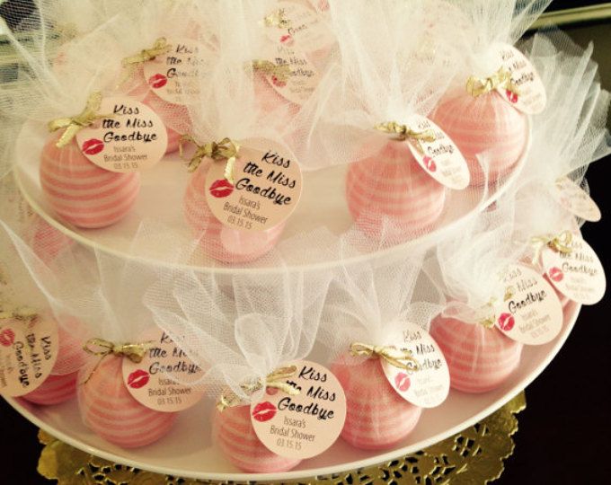 Adorable Bridal Shower Favors Your Guests Will Enjoy