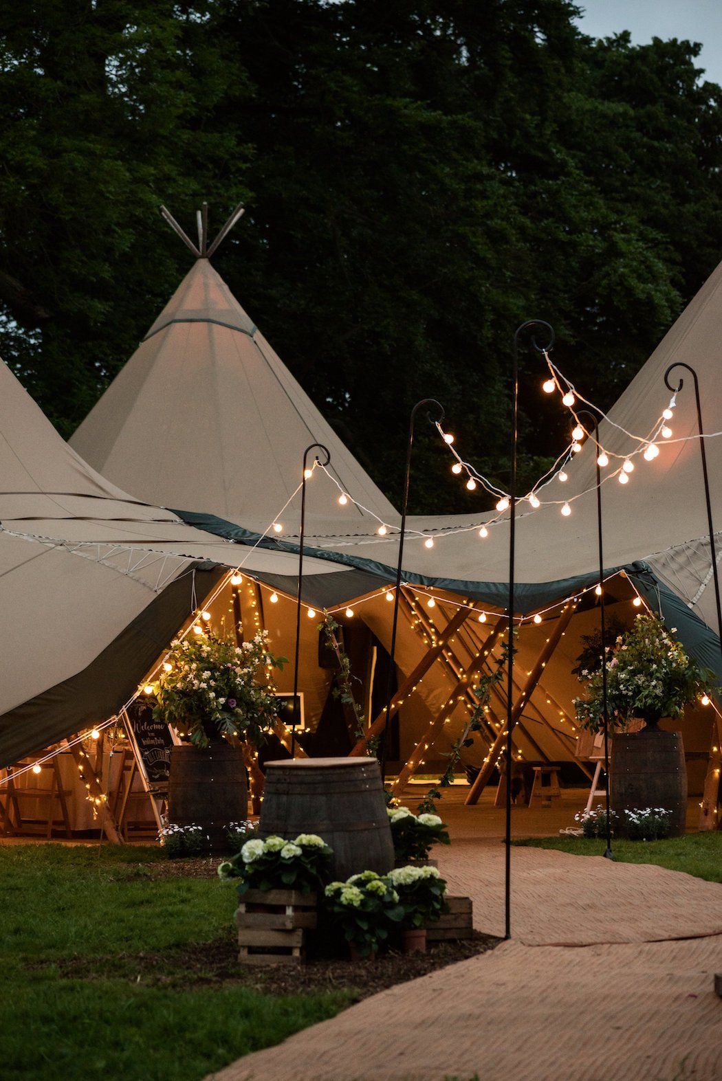 Fascinating Wedding Tent Ideas You Cannot Say NO to