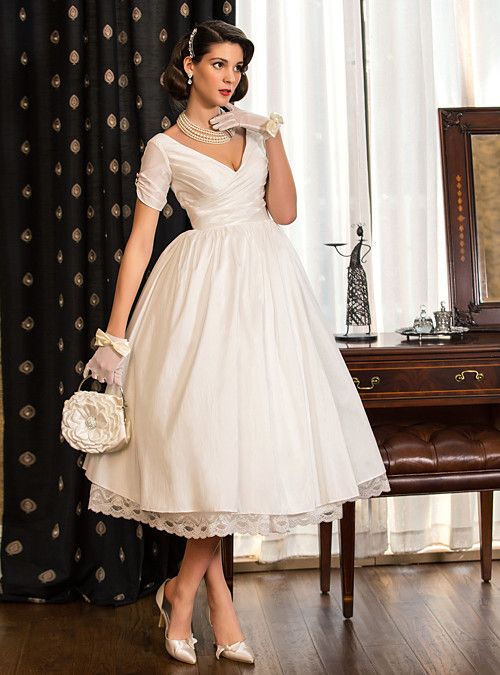 Chic 1950S Inspired Wedding Dresses