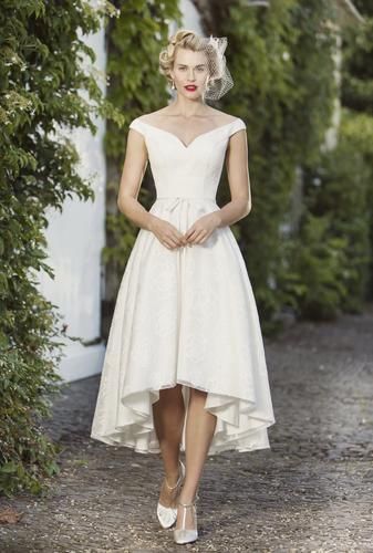 Chic 1950S Inspired Wedding Dresses