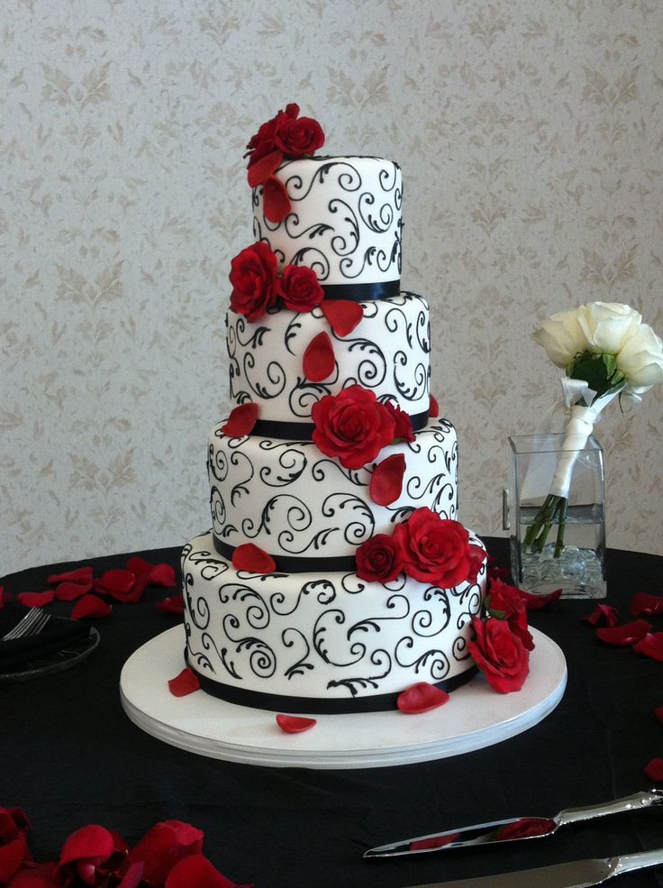 gorgeous black and white wedding cakes
